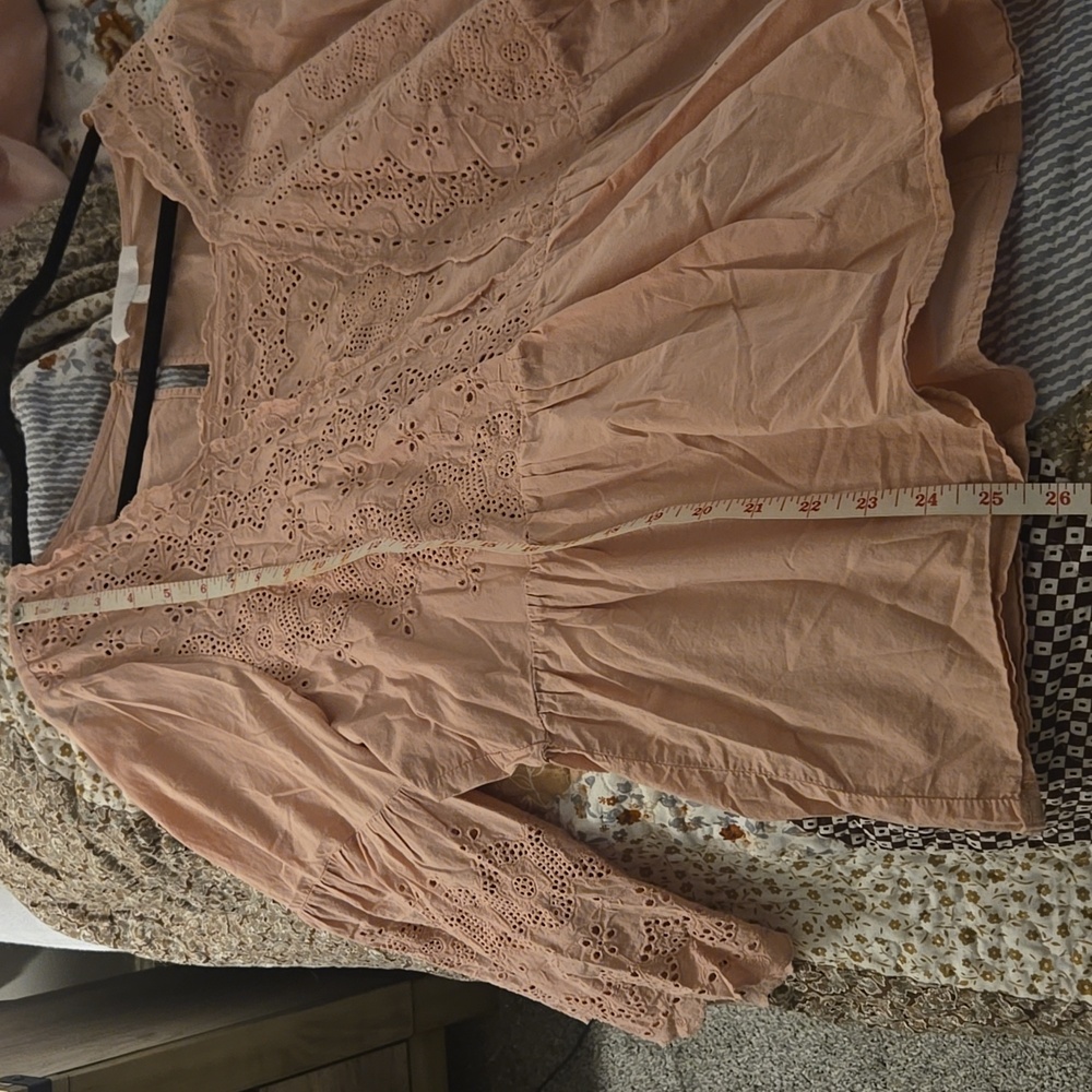 Pink Eyelet Lace Women's Top - Picture 6 of 6